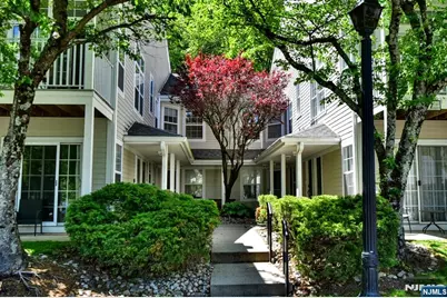 1069 Cambridge Court, Mahwah, NJ 07430 - Photo 3