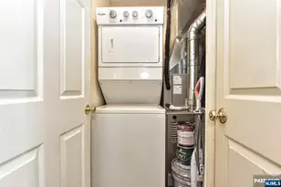1069 Cambridge Ct, Mahwah, NJ 07430 - Photo 17