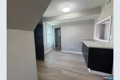 37 Mapes Avenue 3 #3, Newark, NJ 07112 - Photo 11
