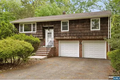 32 Addison Place, Ramsey, NJ 07446 - Photo 1