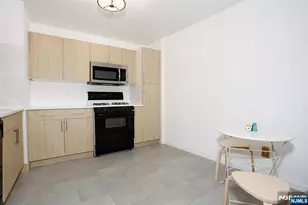 109 Grand Ave 2A, Englewood, NJ 07631 - Photo 9