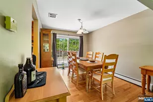 44 Brookwood Dr, Mahwah, NJ 07430 - Photo 11