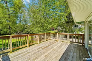 44 Brookwood Dr, Mahwah, NJ 07430 - Photo 31