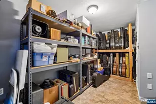 44 Brookwood Dr, Mahwah, NJ 07430 - Photo 27