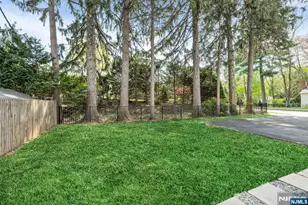 399 Gilbert Street Second Floor, Ridgewood, NJ 07450 - Photo 17