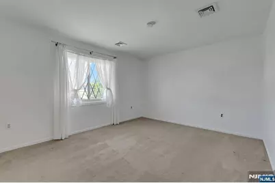 846 Riverside 202 #202, Lyndhurst Township, NJ 07071 - Photo 15