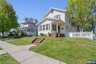 141 Henry St, Hasbrouck Heights, NJ 07604 - Photo 3
