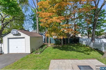 141 Henry Street, Hasbrouck Heights, NJ 07604 - Photo 43