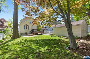 141 Henry St, Hasbrouck Heights, NJ 07604 - Photo 45