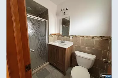 458 Lawn Avenue 2nd Floor #2nd Floor, Palisades Park, NJ 07650 - Photo 11