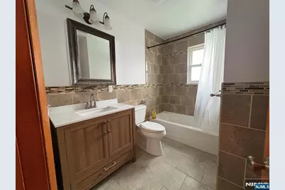 458 Lawn Avenue 2nd Floor #2nd Floor, Palisades Park, NJ 07650 - Photo 13