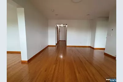 458 Lawn Avenue 2nd Floor #2nd Floor, Palisades Park, NJ 07650 - Photo 5