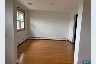 458 Lawn Avenue 2nd Floor #2nd Floor, Palisades Park, NJ 07650 - Photo 15