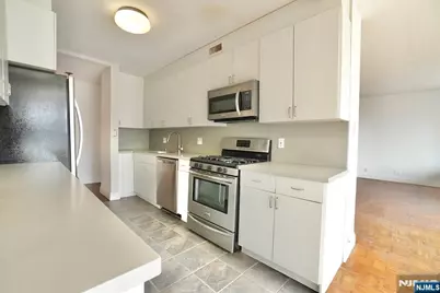 5 Horizon 203 #203, Fort Lee, NJ 07024 - Photo 17
