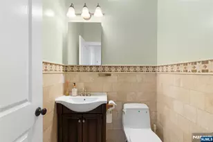 231B E Harriet Ave 231B, Palisades Park, NJ 07650 - Photo 15