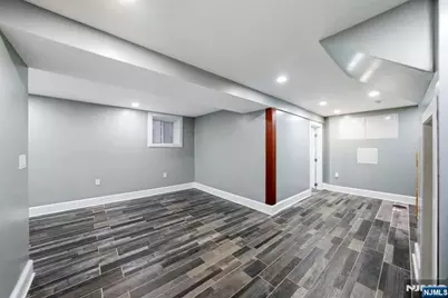 245 Jewett Avenue, Jersey City, NJ 07304 - Photo 35