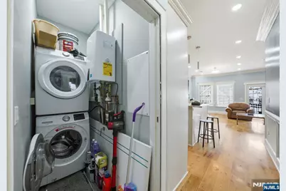 245 Jewett Avenue, Jersey City, NJ 07304 - Photo 13