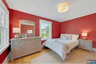 212 Midland Avenue, Montclair, NJ 07042 - Photo 27