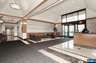 6 Horizon 2405, Fort Lee, NJ 07024 - Photo 39
