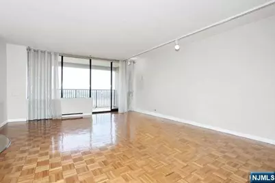 6 Horizon 2405 #2405, Fort Lee, NJ 07024 - Photo 17