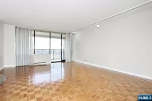6 Horizon 2405, Fort Lee, NJ 07024 - Photo 17