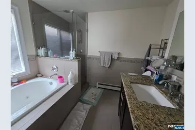527 Roff Avenue B #B, Palisades Park, NJ 07650 - Photo 7