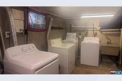 281 Main Street, East Rutherford, NJ 07073 - Photo 25
