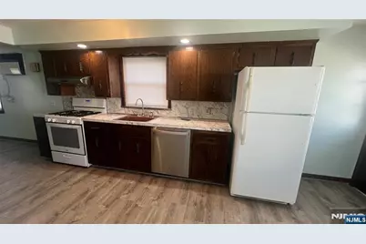 281 Main Street, East Rutherford, NJ 07073 - Photo 13