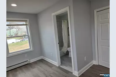 36 Augusta, Elmwood Park, NJ 07407 - Photo 11