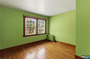 54 Rochelle Ave, Rochelle Park Township, NJ 07662 - Photo 15
