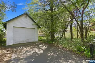 54 Rochelle Ave, Rochelle Park Township, NJ 07662 - Photo 21
