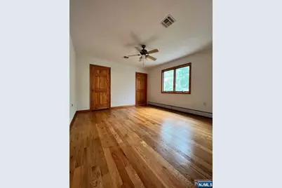 367 Morse Avenue, Ridgefield, NJ 07657 - Photo 15