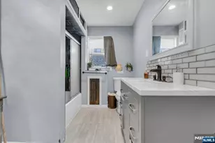 297 Hamilton Pl, Hackensack, NJ 07601 - Photo 29