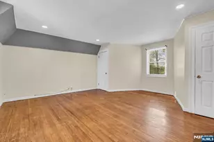 297 Hamilton Pl, Hackensack, NJ 07601 - Photo 23