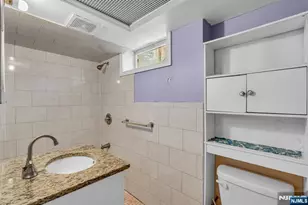 297 Hamilton Pl, Hackensack, NJ 07601 - Photo 31