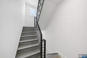 28 1/2 Irving St, Montclair, NJ 07042 - Photo 19
