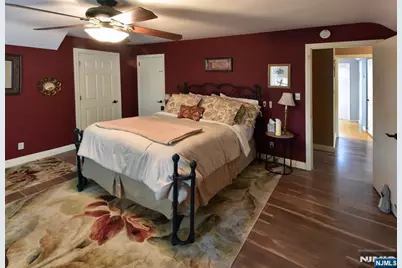 585 Monroe Place, Ridgefield, NJ 07657 - Photo 13