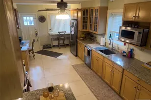 585 Monroe Pl, Ridgefield, NJ 07657 - Photo 9
