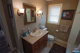 585 Monroe Pl, Ridgefield, NJ 07657 - Photo 15