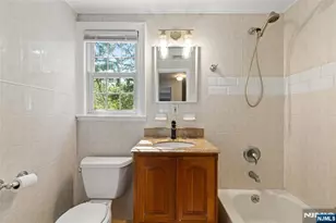 557 Monroe Ct, River Edge, NJ 07661 - Photo 23