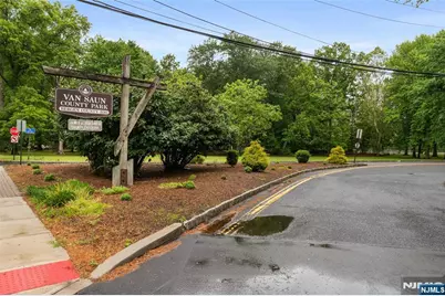 557 Monroe Court, River Edge, NJ 07661 - Photo 39