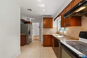557 Monroe Ct, River Edge, NJ 07661 - Photo 13