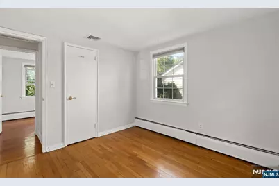 557 Monroe Court, River Edge, NJ 07661 - Photo 25