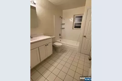 636 Godwin Avenue 5A #5A, Midland Park, NJ 07432 - Photo 5