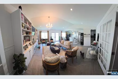 239 Baldwin, Hasbrouck Heights, NJ 07604 - Photo 13