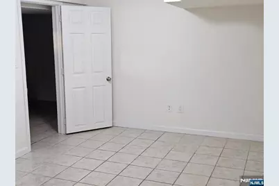 281 Marion Avenue 1Fl #1FL, Cliffside Park, NJ 07010 - Photo 11