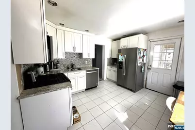 126 Bartholdi Avenue, Butler, NJ 07405 - Photo 15