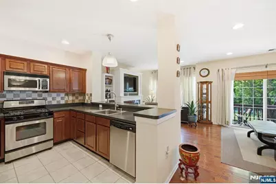 212 Riverwalk Way L127 #L127, Clifton, NJ 07014 - Photo 9
