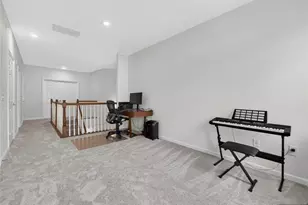 8 Veterans Dr, Wood Ridge, NJ 07075 - Photo 23