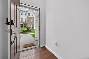 8 Veterans Dr, Wood Ridge, NJ 07075 - Photo 5